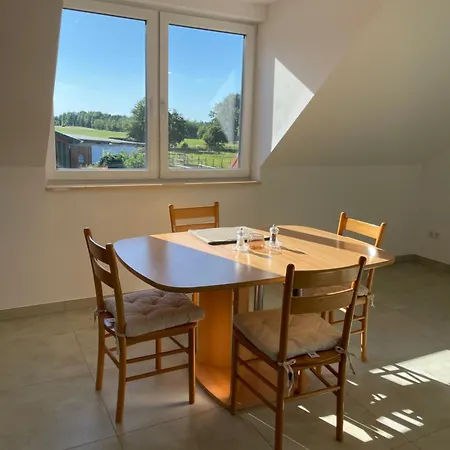 Gluecksgriff, Natur, Ruhig Und Doch Zentral,am Pferdestall, Parkplatz, Waschmaschine, Апартаменты