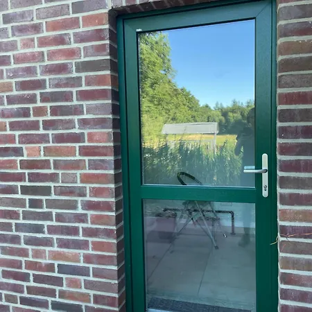 Апартаменты Gluecksgriff, Natur, Ruhig Und Doch Zentral,am Pferdestall, Parkplatz, Waschmaschine, Вольфсбург