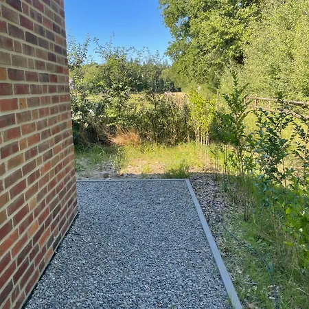 Gluecksgriff, Natur, Ruhig Und Doch Zentral,am Pferdestall, Parkplatz, Waschmaschine, Апартаменты Вольфсбург